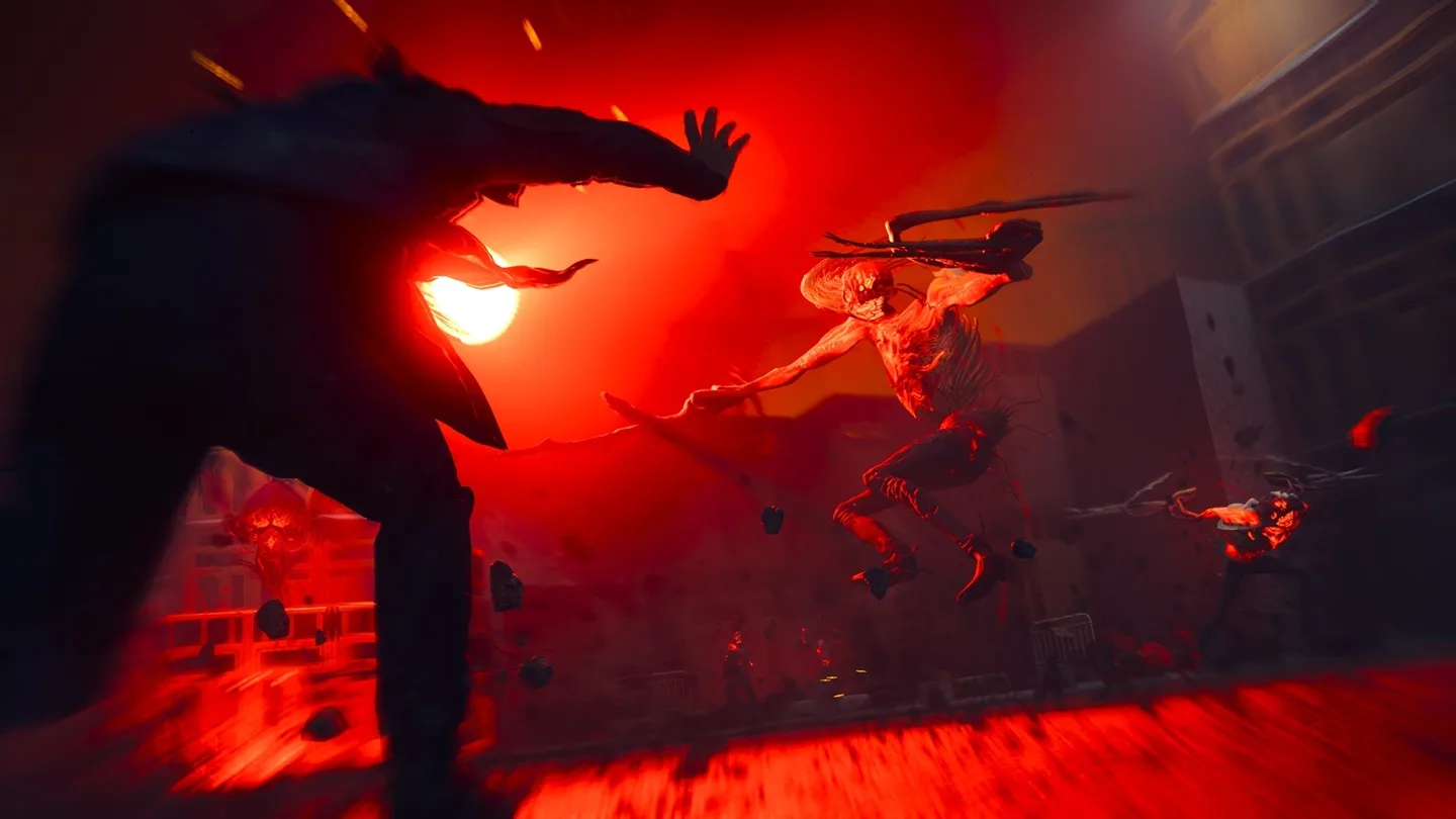 Dylan Faden using the shapeshifting Aberrant weapon in combat